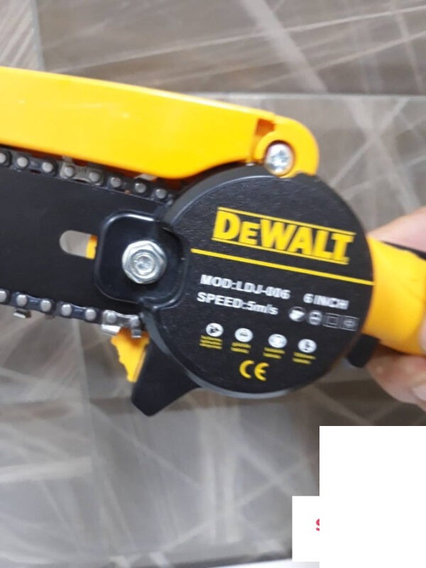 Aku Testera Velika Dewalt 48V Sa Rezervnim Lancem -