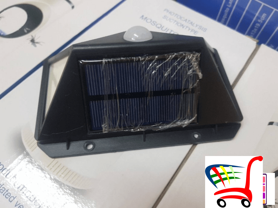 Solarni Reflektor Sa 100 Led Dioda (Veoma Isplativo) -